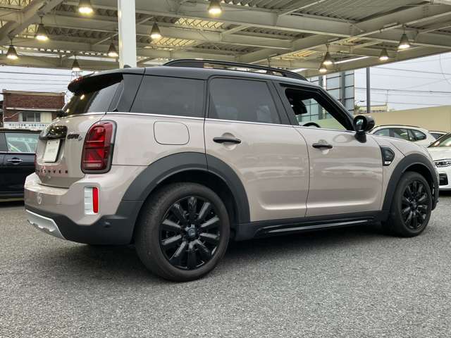 MINI Crossover 10
