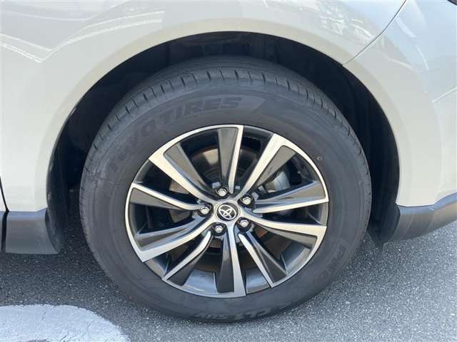 Toyota Harrier 9