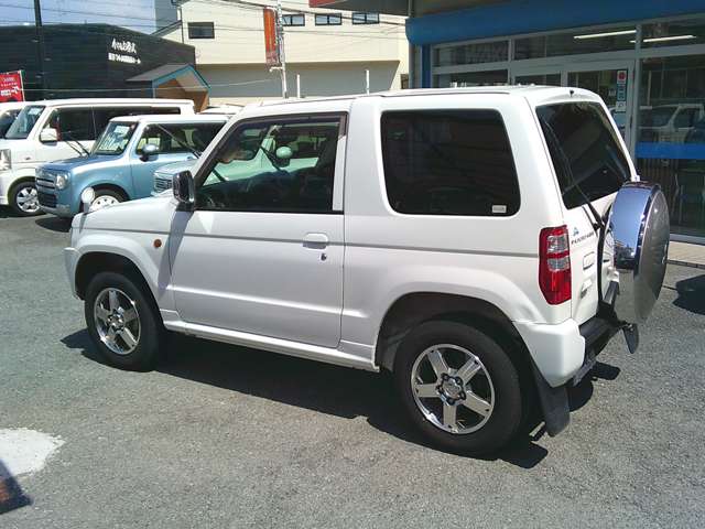 Mitsubishi Pajero Mini 2