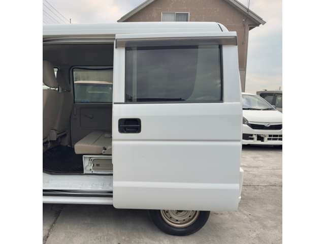 Suzuki Every 12