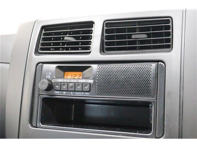 Daihatsu Mira 3