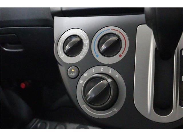 Daihatsu Mira 4