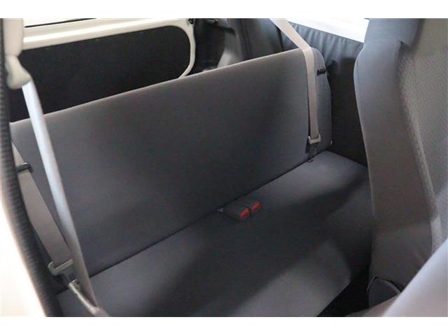 Daihatsu Mira 8