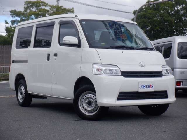 Toyota Town Ace Van 12