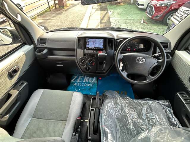 Toyota Town Ace Van 3
