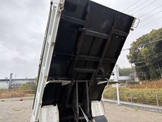 Mitsubishi Fuso Canter 12