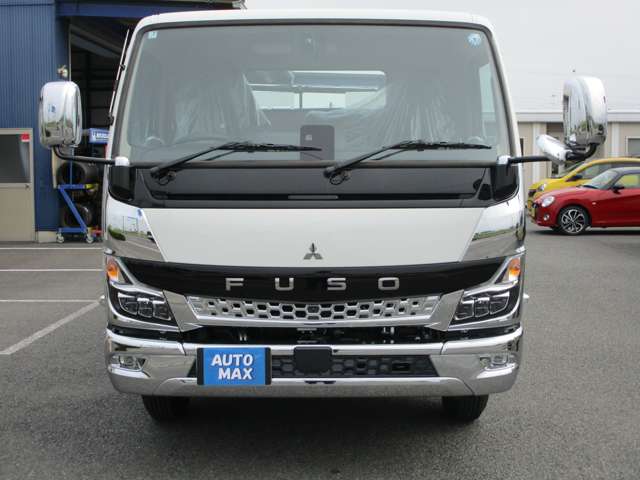 Mitsubishi Fuso Canter 2