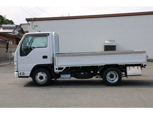 Isuzu Elf 4