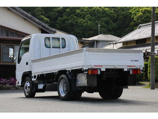 Isuzu Elf 6