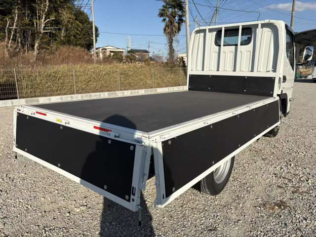 Mitsubishi Fuso Canter 11