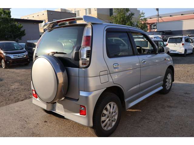 Daihatsu Terios Kid 5