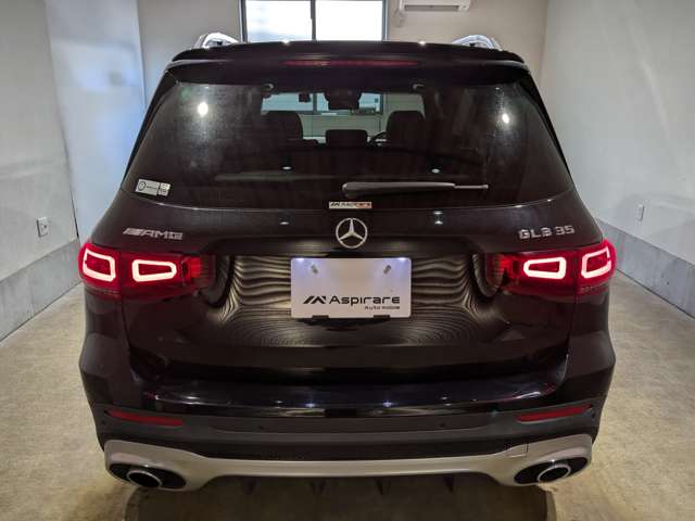 Mercedes-Benz GLB 11