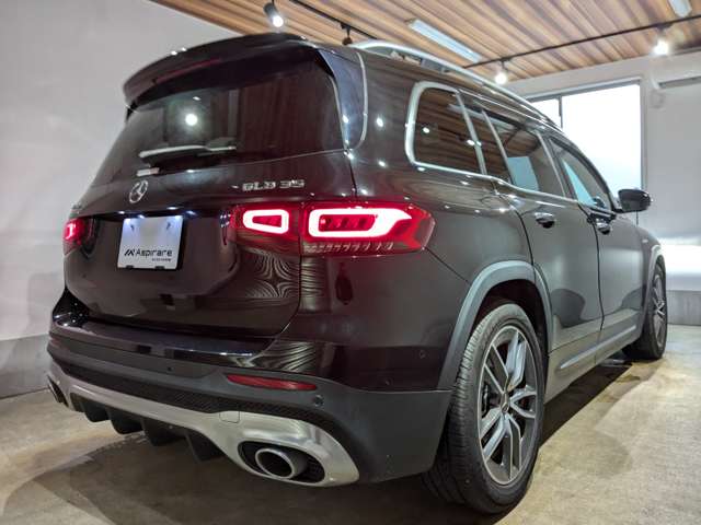 Mercedes-Benz GLB 12
