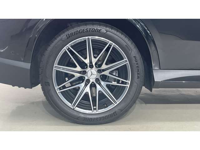 Mercedes-Benz GLC 11