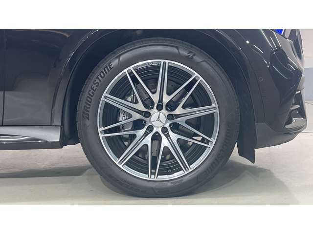 Mercedes-Benz GLC 10