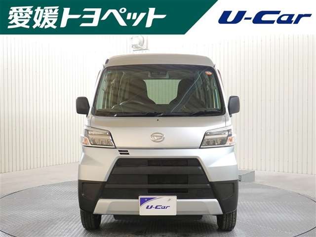 Daihatsu Hijet Cargo 4