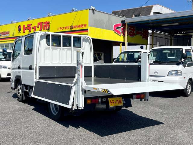 Mitsubishi Fuso Canter 8