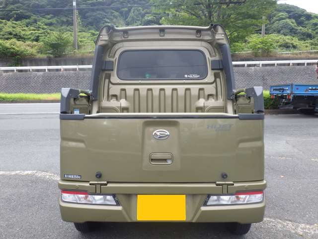 Daihatsu Hijet Deck Van 8