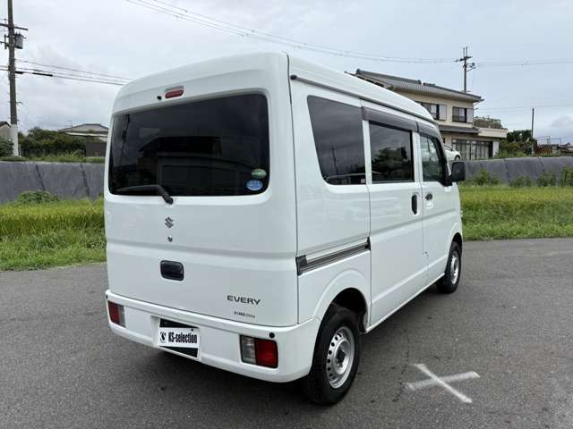 Suzuki Every 12