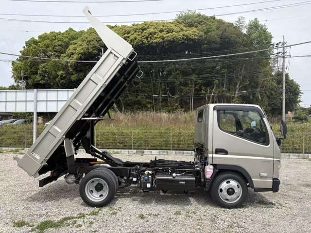 Mitsubishi Fuso Canter 4