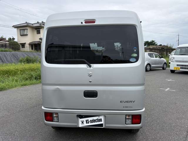 Suzuki Every 12