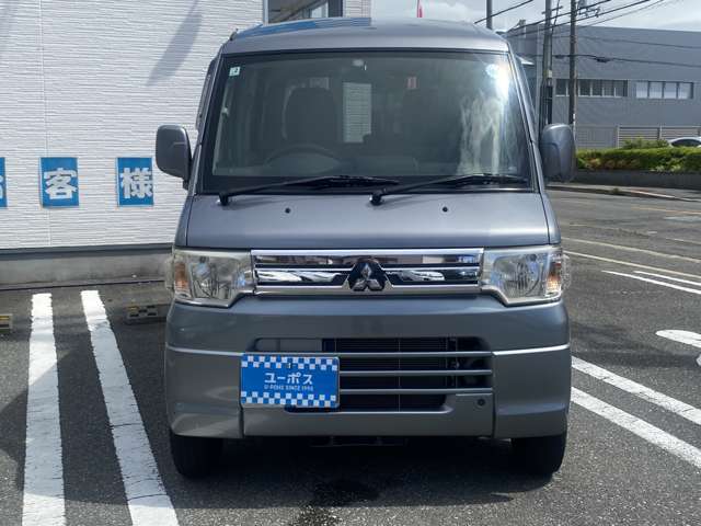 Mitsubishi Minicab Van 2