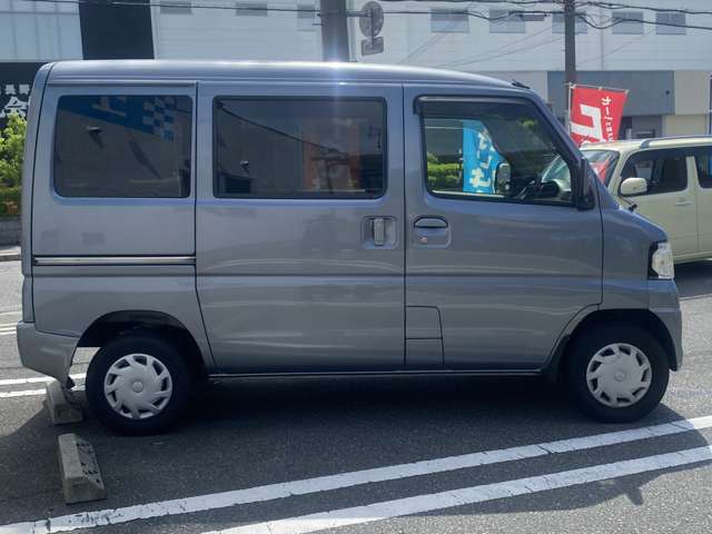 Mitsubishi Minicab Van 5