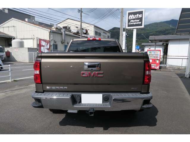 GMC Sierra 4