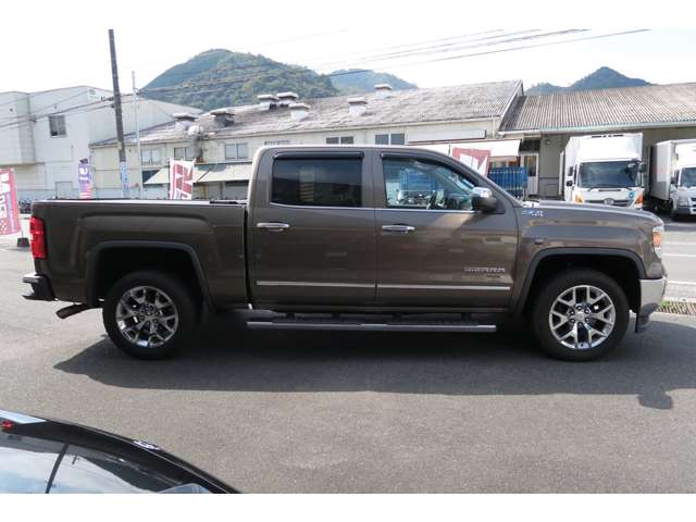 GMC Sierra 5