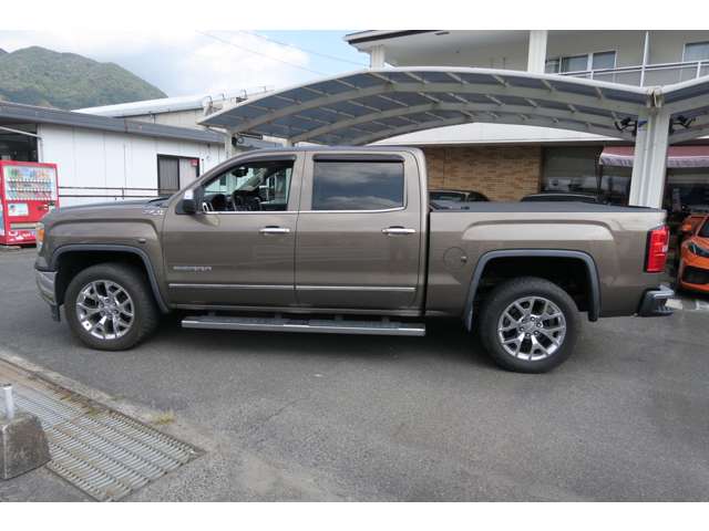 GMC Sierra 6