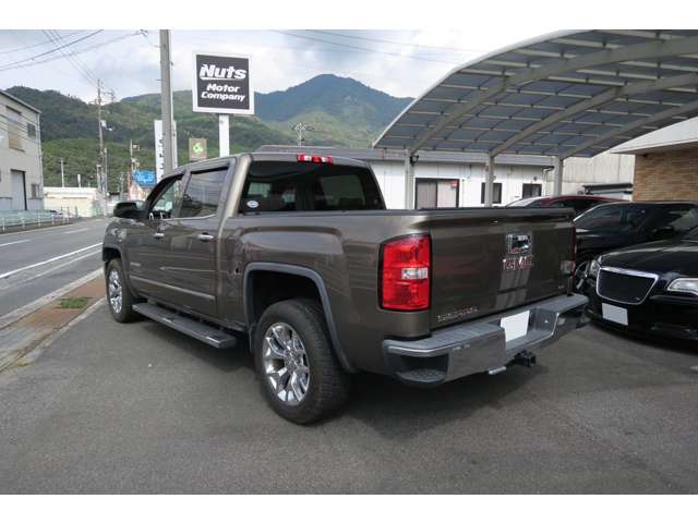 GMC Sierra 9