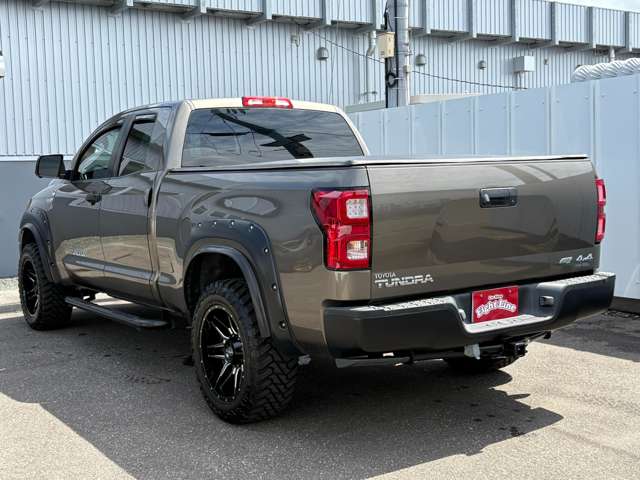 Toyota Tundra 6