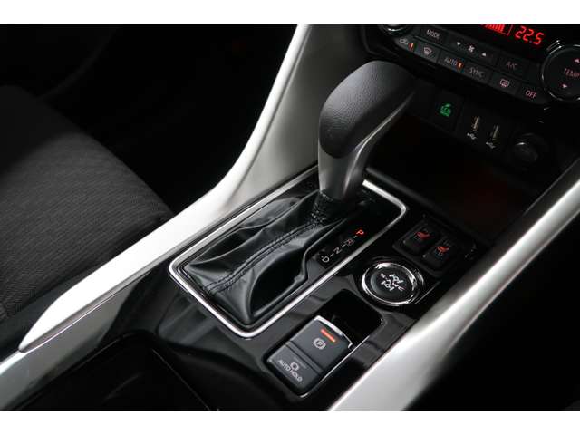 Mitsubishi Eclipse Cross 12