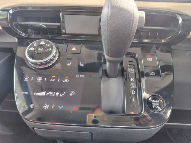Mitsubishi Delica Mini 11