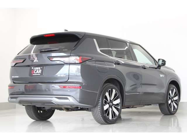 Mitsubishi Outlander 4