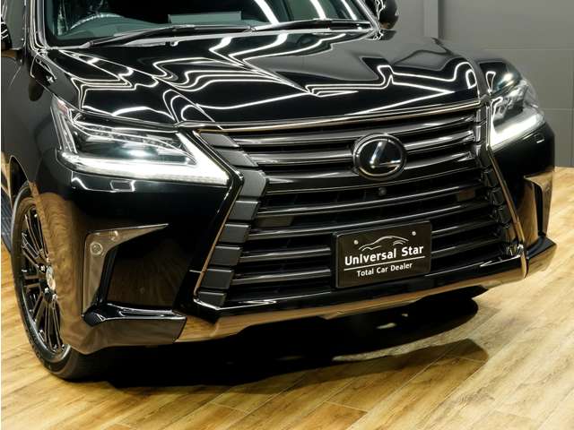 Lexus LX 12
