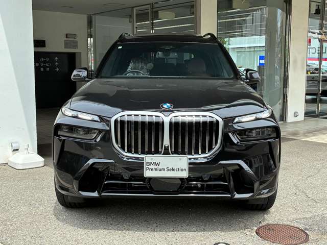 BMW X7 6