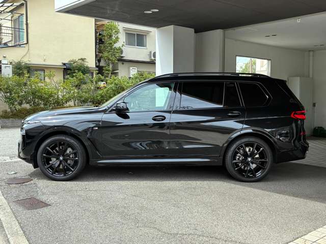 BMW X7 9