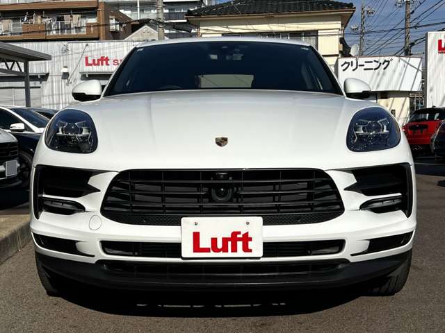 Porsche Macan 3
