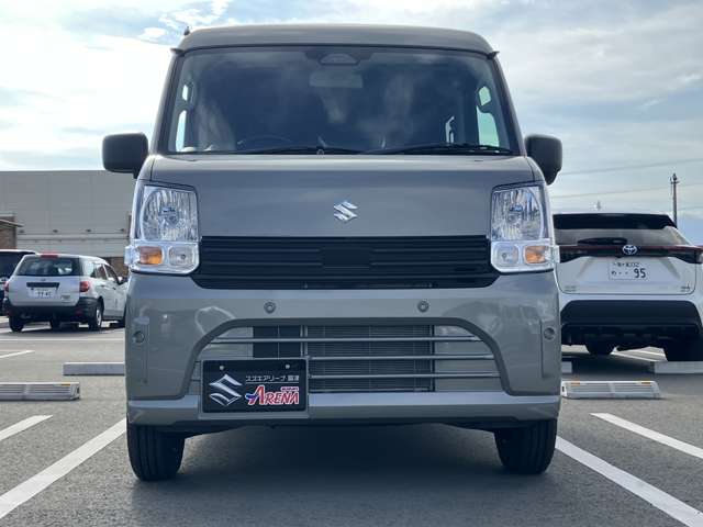 Suzuki Every 8