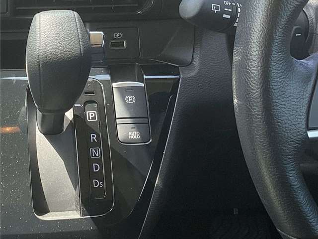 Mitsubishi eK X 10