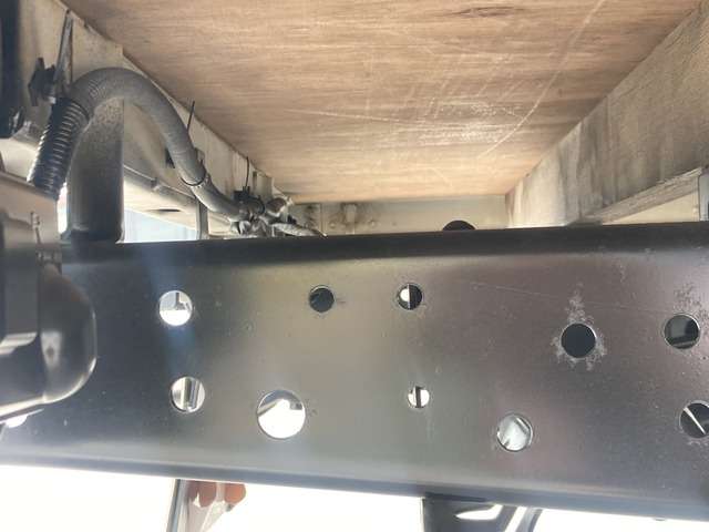 Isuzu Elf 11