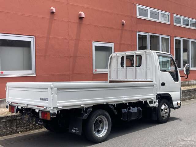 Isuzu Elf 2