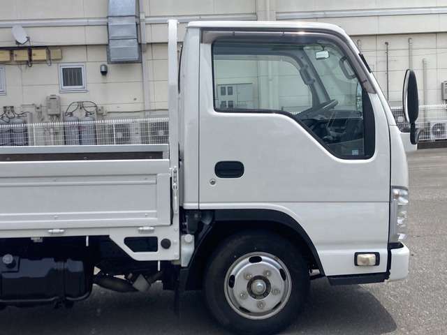 Isuzu Elf 6