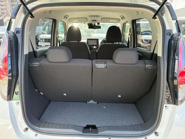 Mitsubishi eK X 12