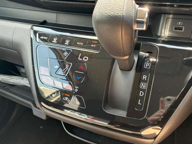 Mitsubishi eK X 7