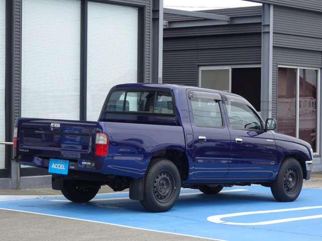Toyota Hilux 9