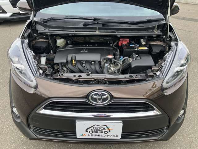 Toyota Sienta 11