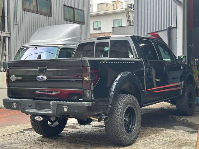 Ford F-150 8