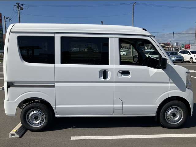 Suzuki Every 12